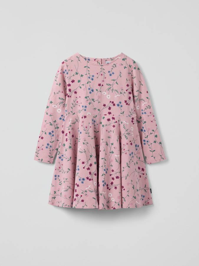 Snurrklänning blommig Snurrklänning blommig