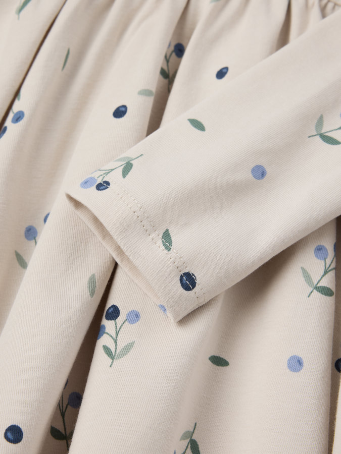 Snurrklänning blåbär Snurrklänning blåbär