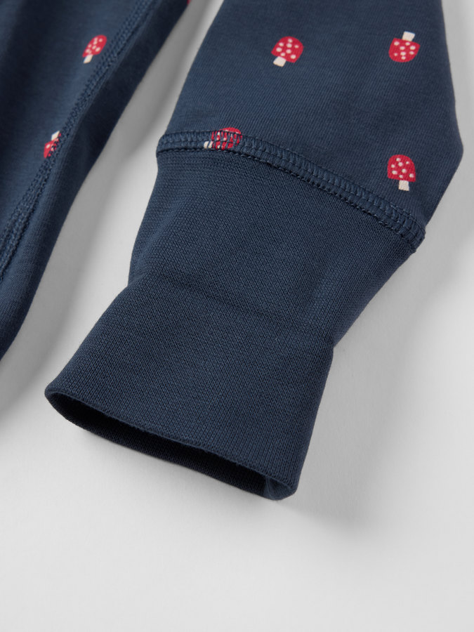 Förlängningsbar omlottbody svampar