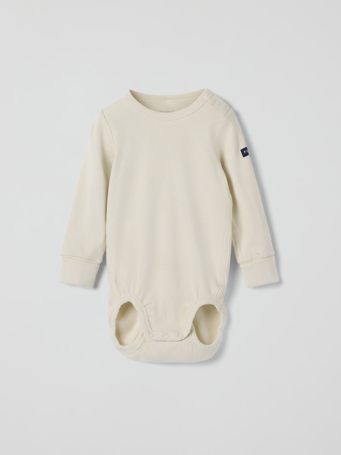 Förlängningsbar ribbad body