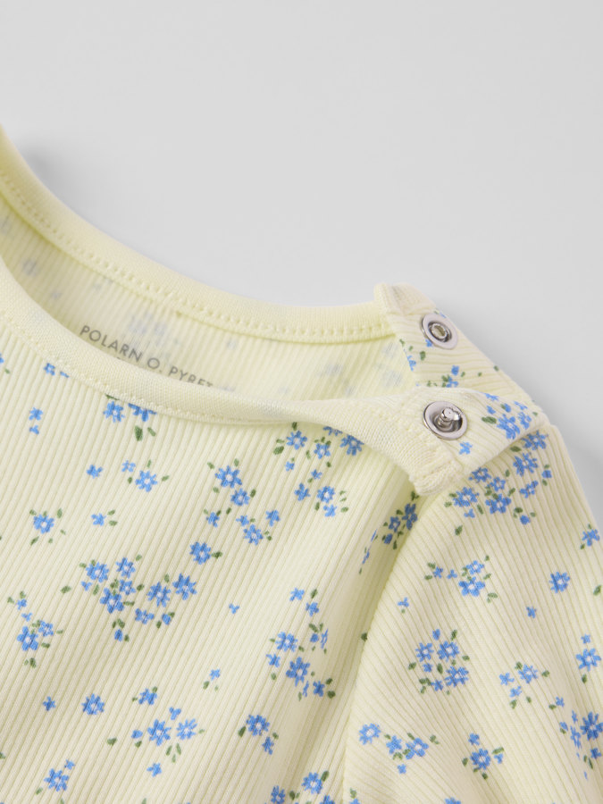 Snurrklänning blommig baby Snurrklänning blommig baby