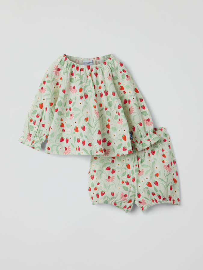 Set med blus och shorts