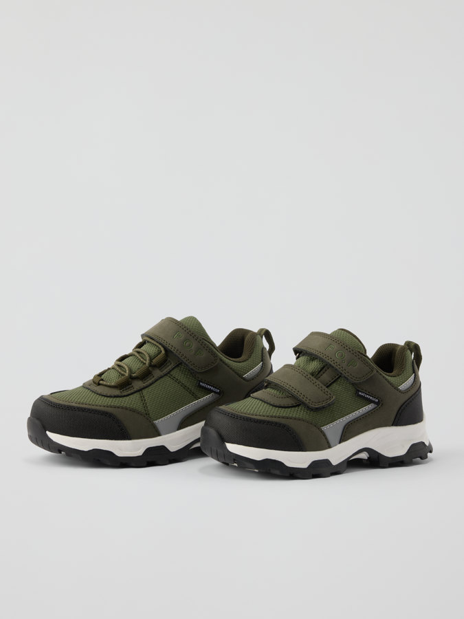 Vattentäta sneakers TREK