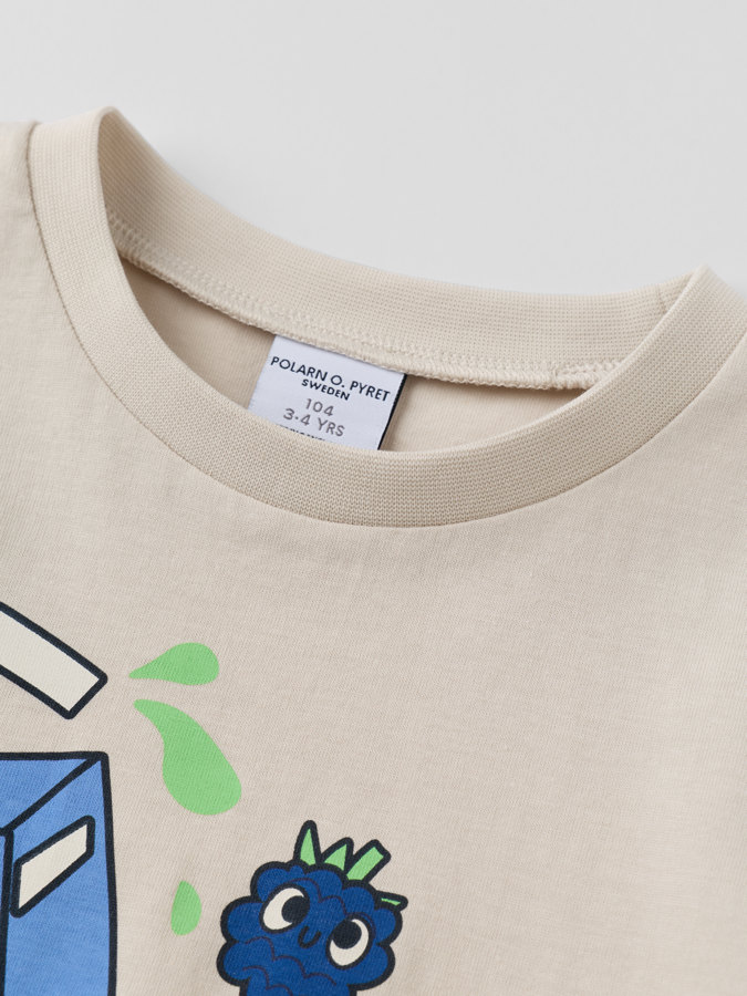 T-shirt printad