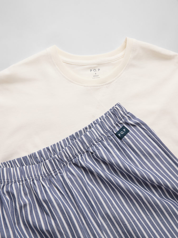 Pyjamas enfärgad vuxen