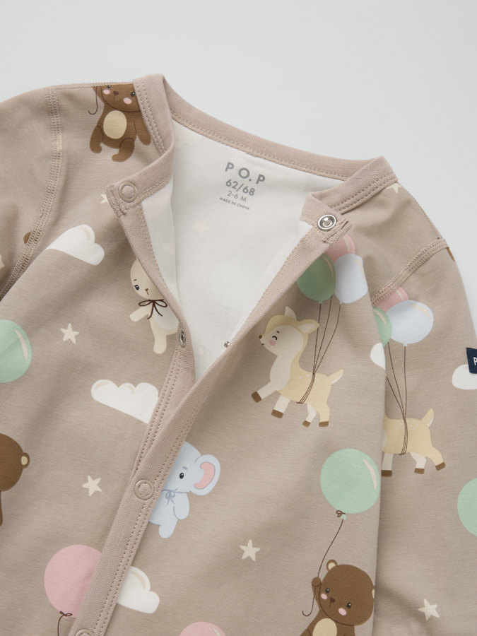 Pyjamasoverall mönstrad