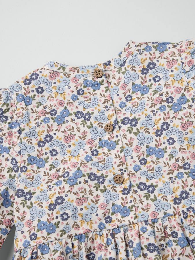 Långärmad klänning blommig baby Långärmad klänning blommig baby