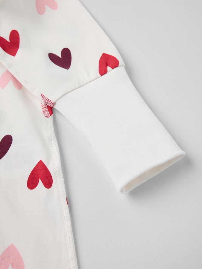 Pyjamasoverall hjärtan
